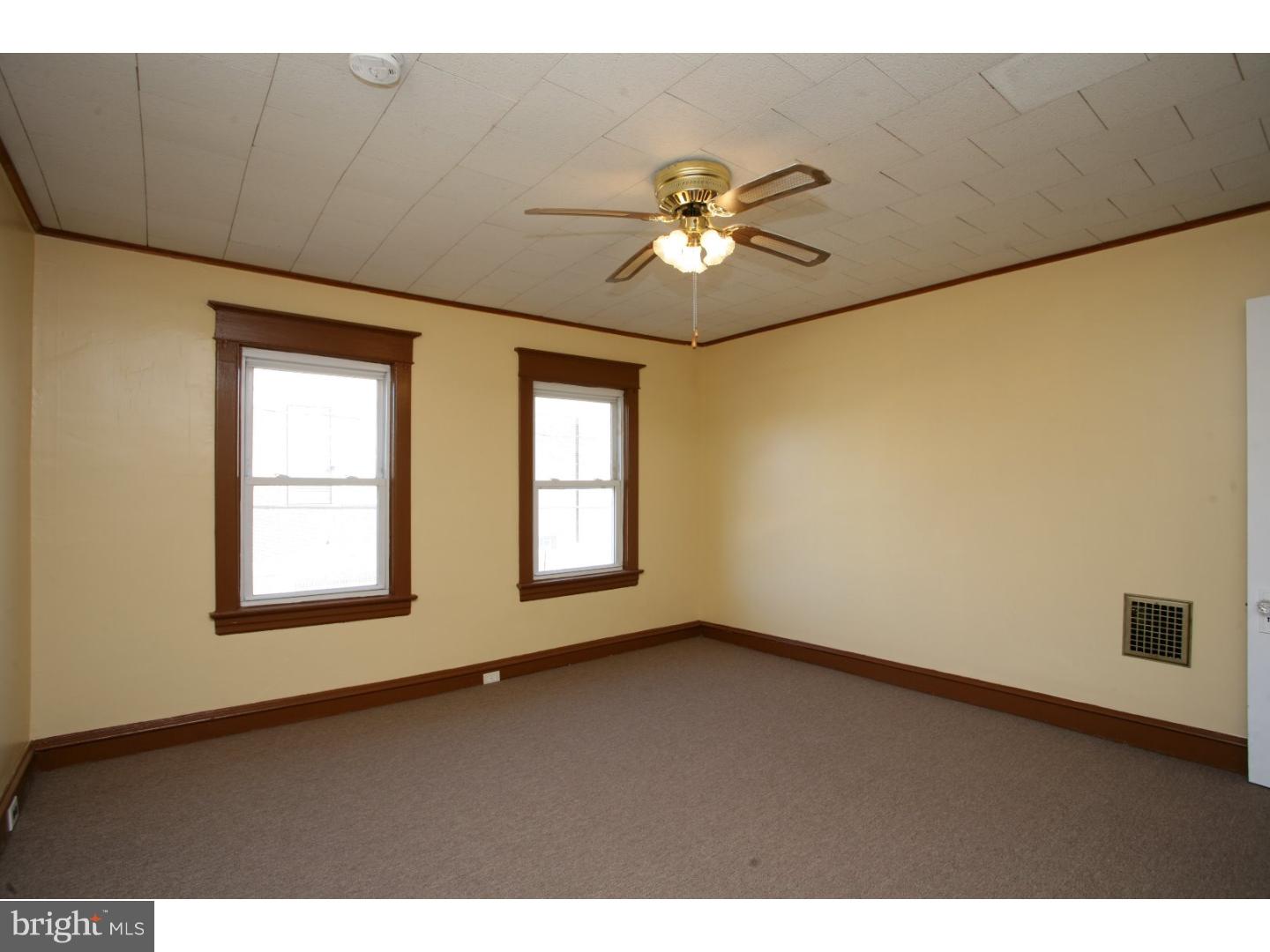 510 Ridgeway Street Gloucester City, NJ 08030 - Photo 16 of 18 Bedroom 2