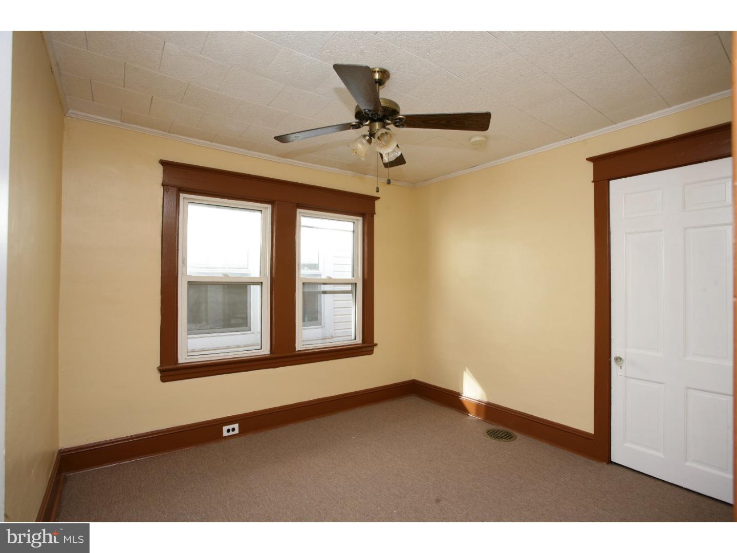 510 Ridgeway Street Gloucester City, NJ 08030 - Photo 17 of 18 Bedroom 3