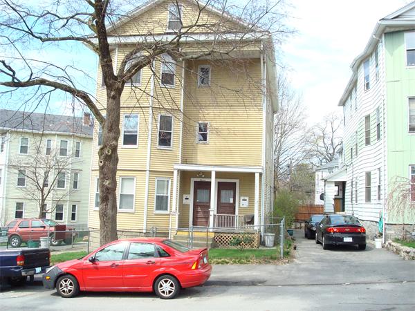 11 Louise Street Worcester, MA 01607 - Photo 2 of 3 Gallery Image 2