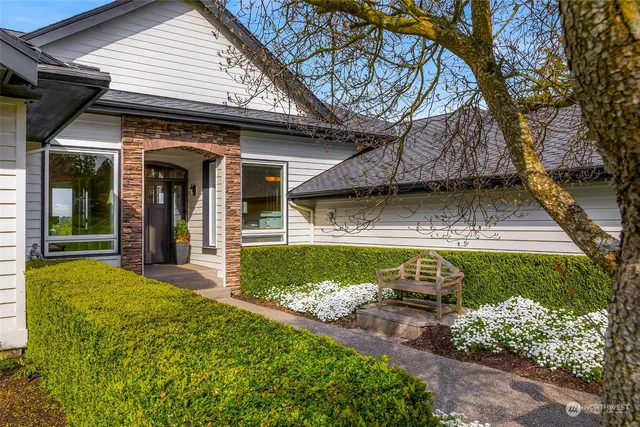 $1,850,000 | 221 Baker View Lane, Camano Island, WA 98282