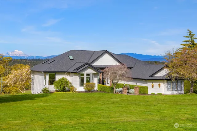 $1,850,000 | 221 Baker View Lane, Camano Island, WA 98282