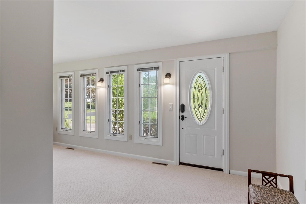 5 Noel Road Andover, MA 01810 - Photo 5 of 24 Gallery Image 5