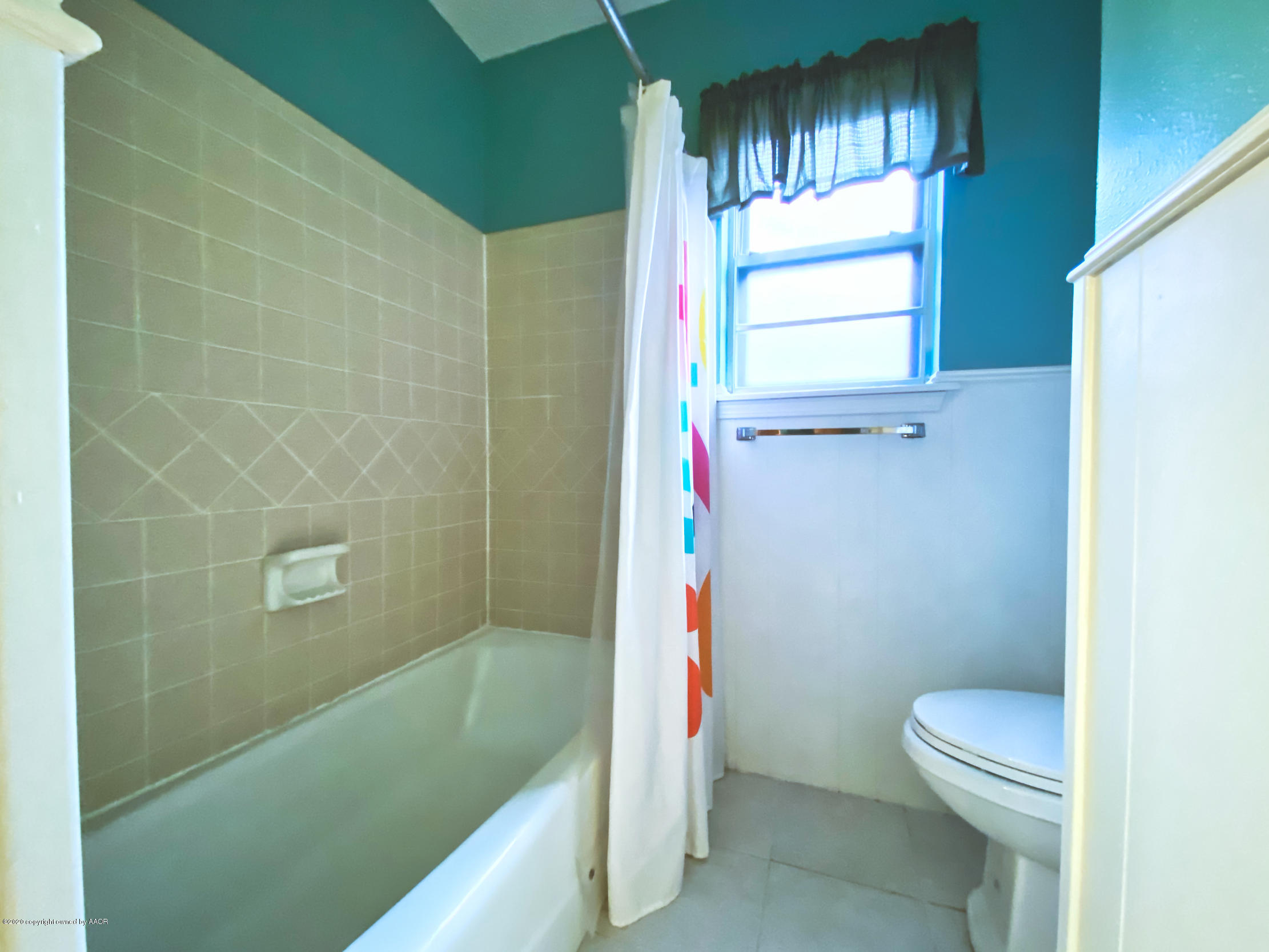 4212 Gary Lane Amarillo, TX 79110 - Photo 19 of 22 bathroom2
