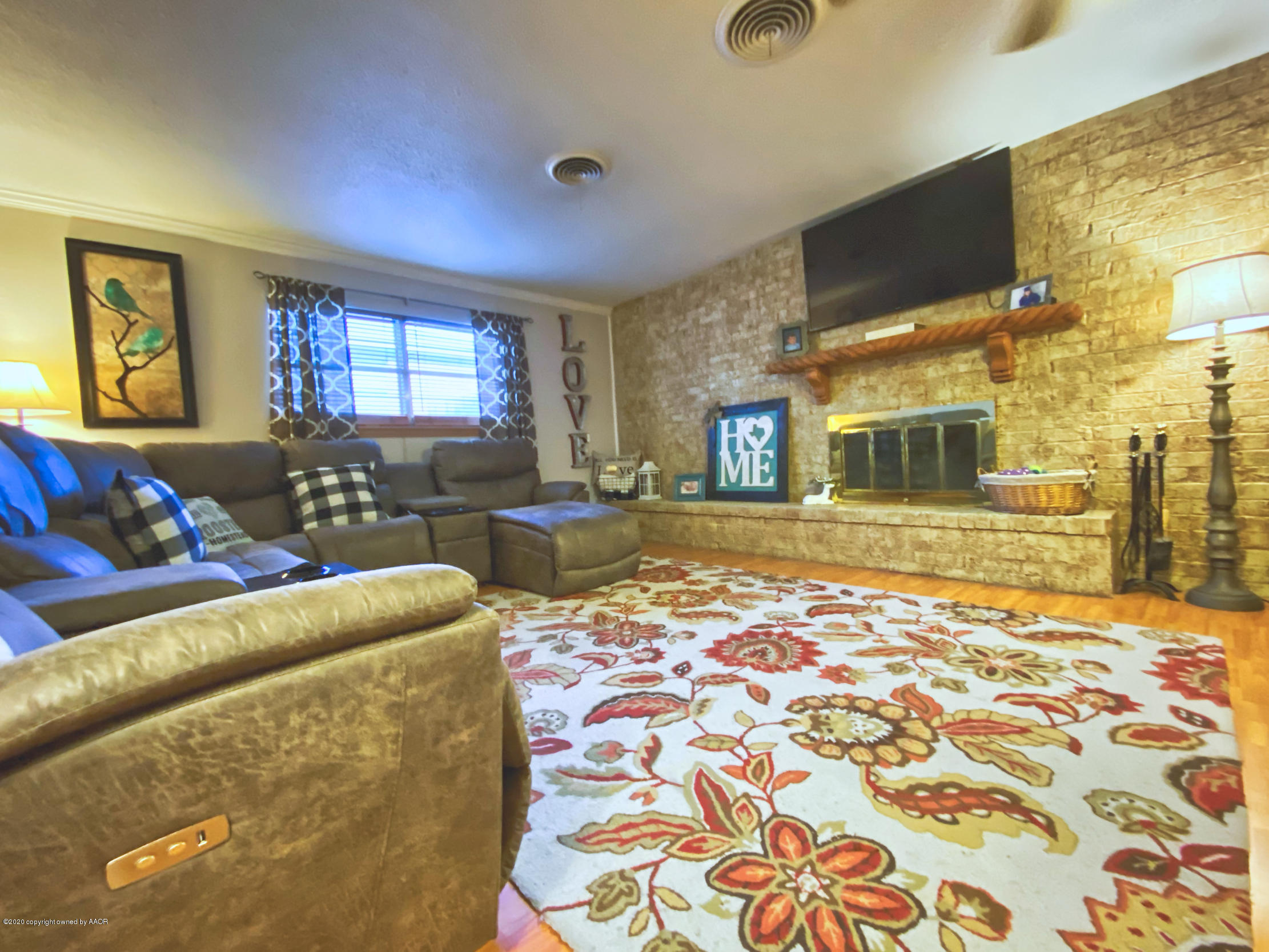 4212 Gary Lane Amarillo, TX 79110 - Photo 6 of 22 LIVING 4