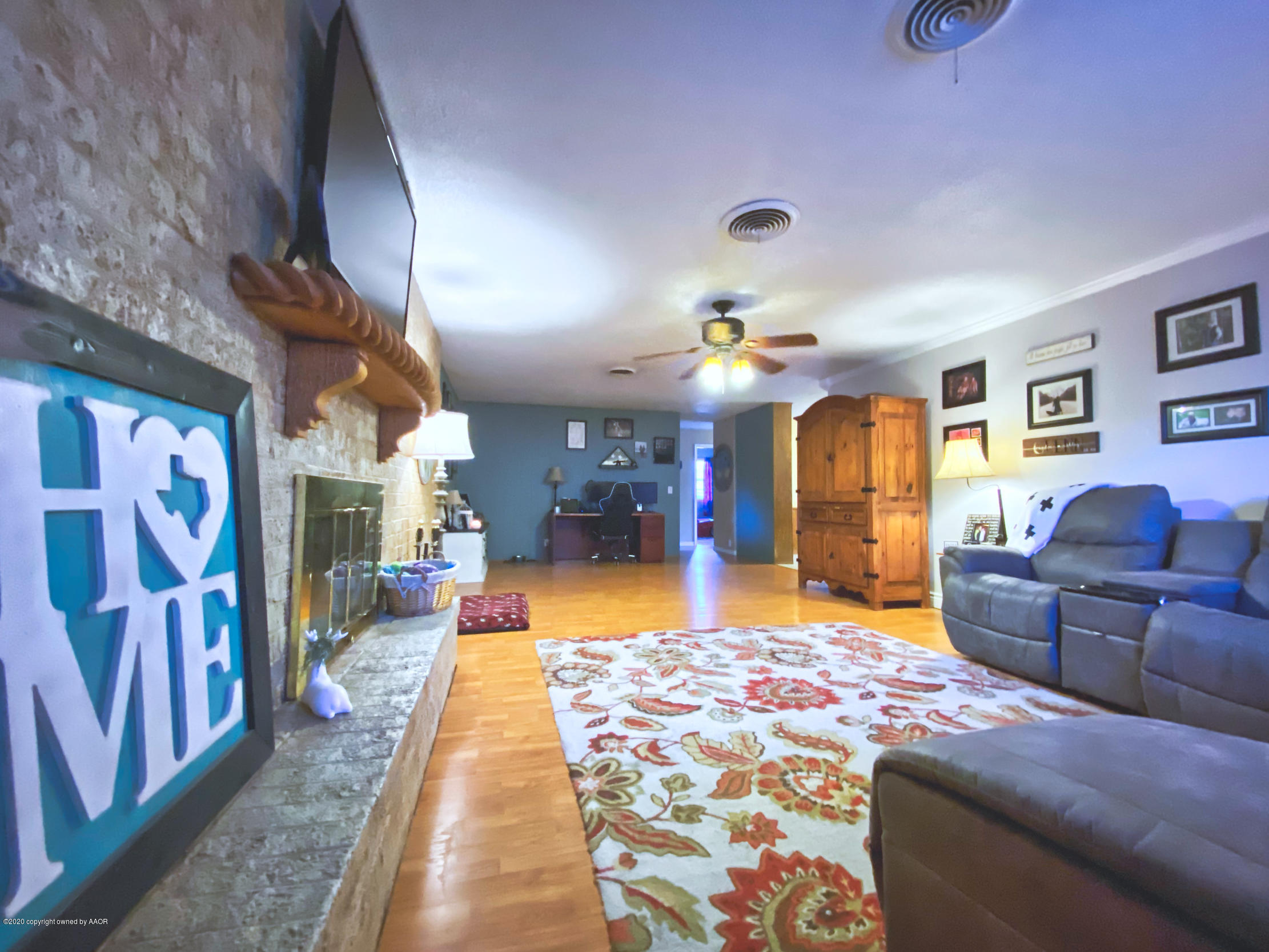 4212 Gary Lane Amarillo, TX 79110 - Photo 7 of 22 LIVING -OFFICE