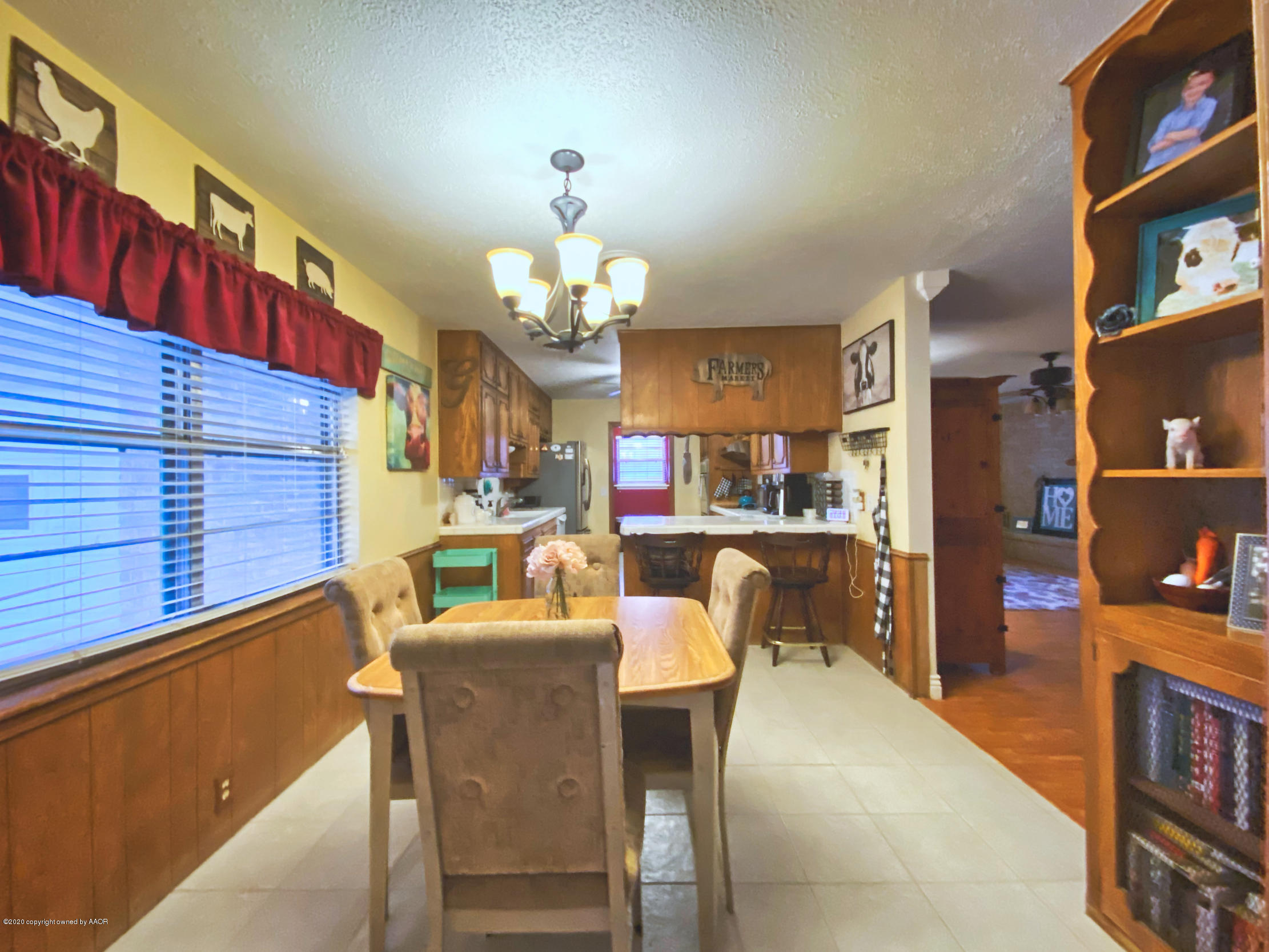 4212 Gary Lane Amarillo, TX 79110 - Photo 9 of 22 dining 2