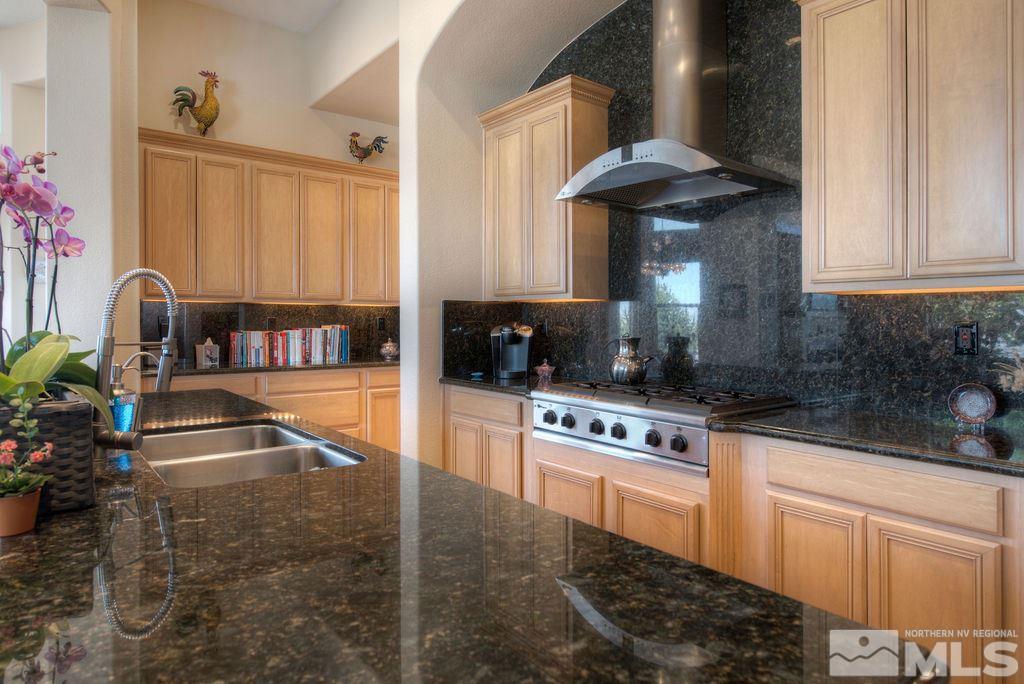 10184 Vía Verona Reno, NV 89511 - Photo 10 of 39 Photo 10