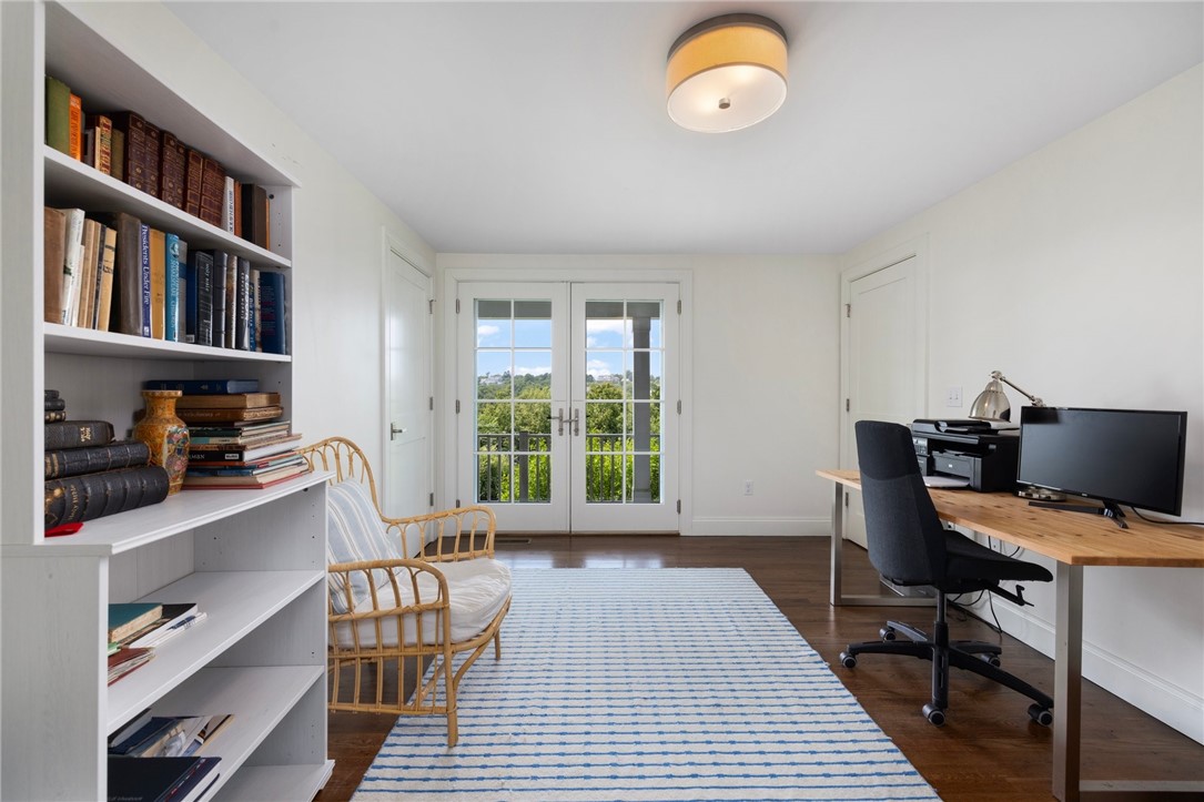 21 Ocean Heights Road Newport, RI 02840 - Photo 19 of 41