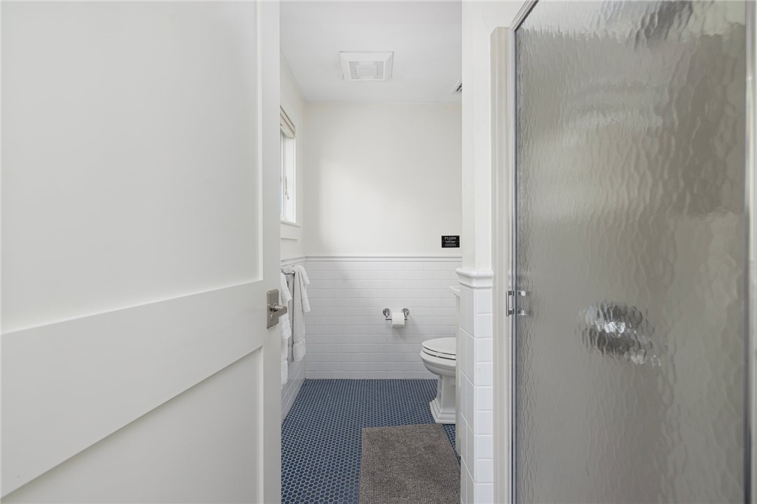 21 Ocean Heights Road Newport, RI 02840 - Photo 26 of 41