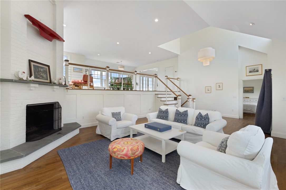 21 Ocean Heights Road Newport, RI 02840 - Photo 5 of 41