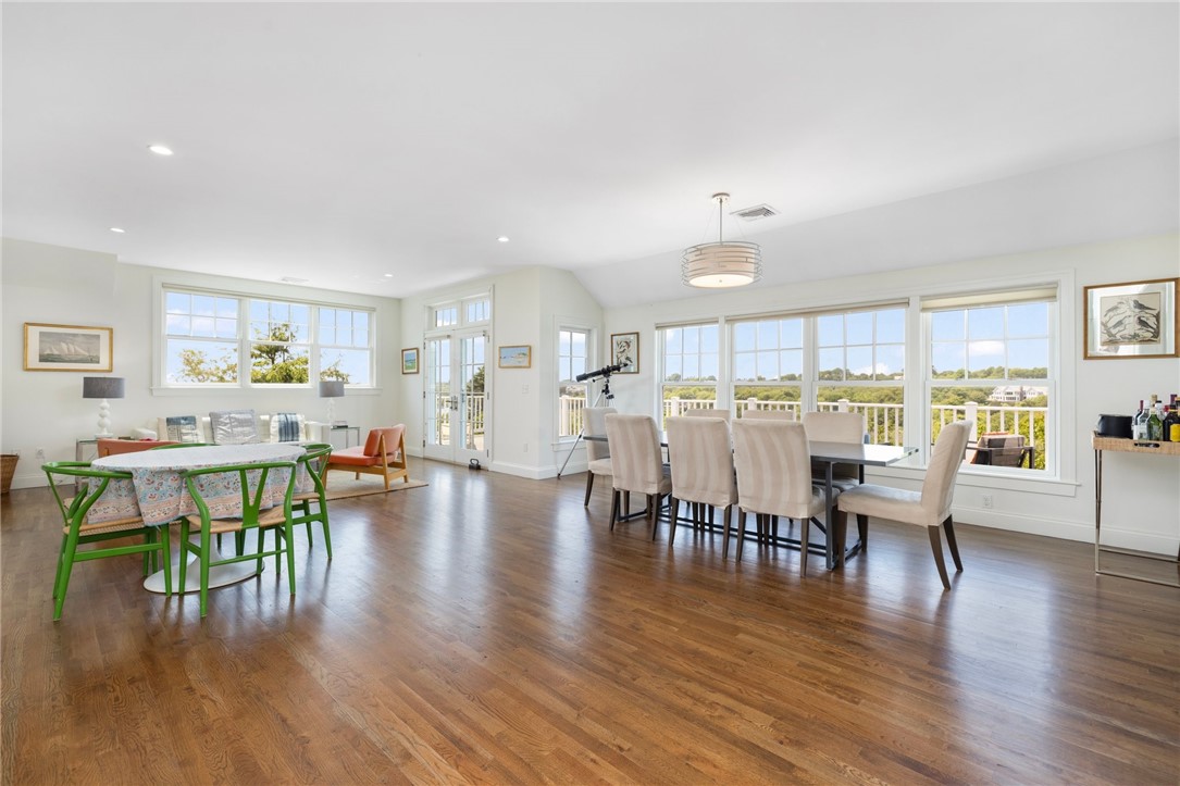 21 Ocean Heights Road Newport, RI 02840 - Photo 6 of 41