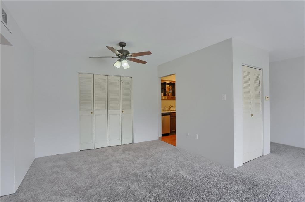 220 Coraopolis Road, Unit 10 Coraopolis, PA 15108 - Photo 13 of 42