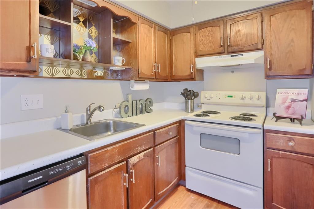 220 Coraopolis Road, Unit 10 Coraopolis, PA 15108 - Photo 15 of 42