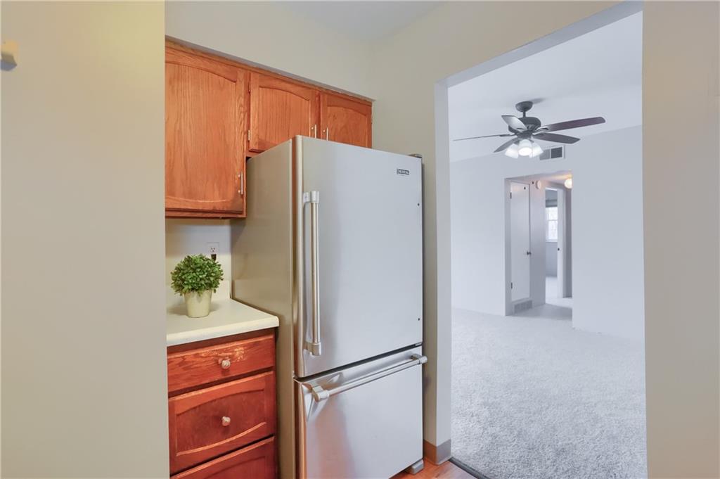 220 Coraopolis Road, Unit 10 Coraopolis, PA 15108 - Photo 17 of 42