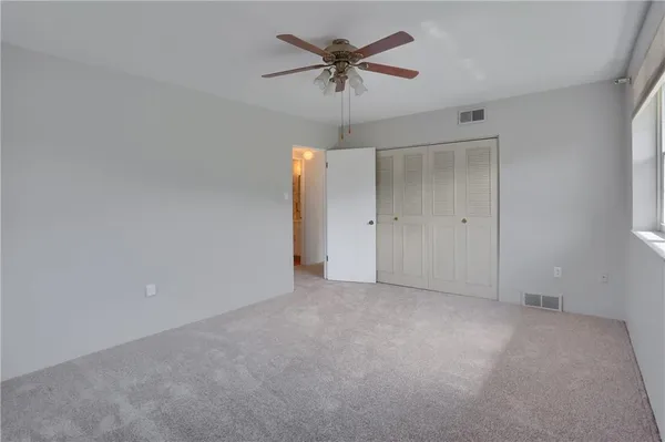 $120,000 | 220 Coraopolis Road, Unit 10, Coraopolis, PA 15108