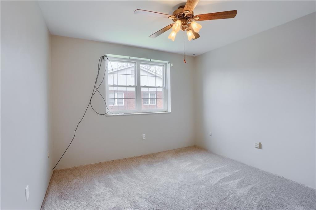 220 Coraopolis Road, Unit 10 Coraopolis, PA 15108 - Photo 27 of 42