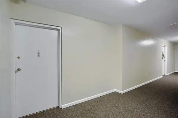 $120,000 | 220 Coraopolis Road, Unit 10, Coraopolis, PA 15108