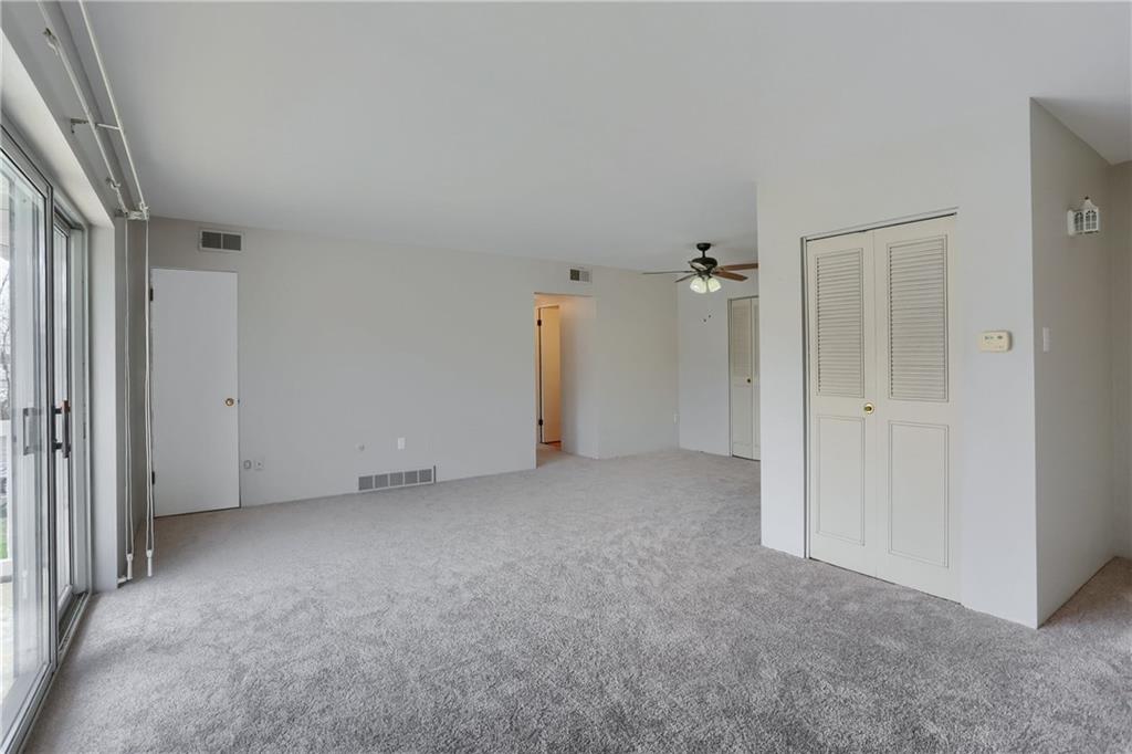 220 Coraopolis Road, Unit 10 Coraopolis, PA 15108 - Photo 5 of 42