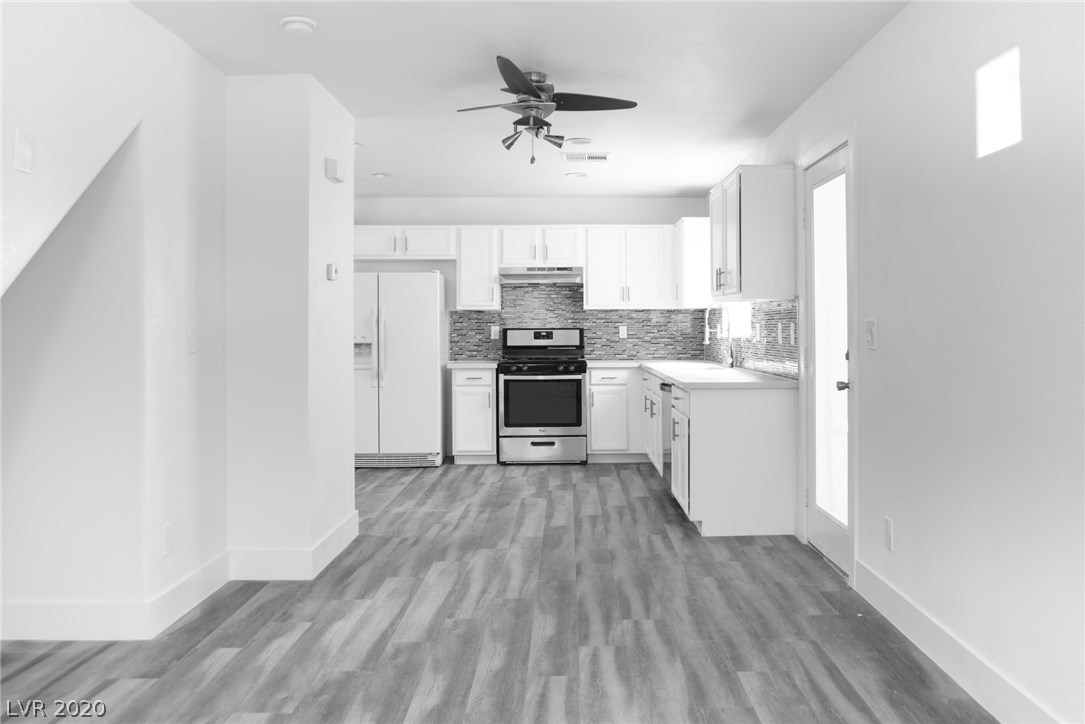 4766 Pinon Pointe Road Las Vegas, NV 89115 - Photo 3 of 20 Gallery Image 3