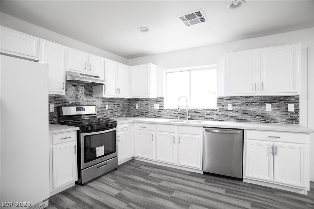 4766 Pinon Pointe Road Las Vegas, NV 89115 - Photo 7 of 20 Gallery Image 7