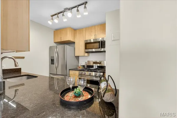 $60,000 | 210 North 17th Street, Unit 706, St. Louis, MO 63103