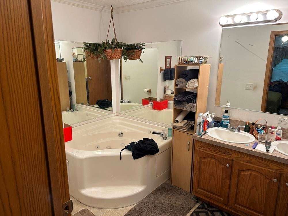 7894 Springwood Lake Road Harrison, MI 48625 - Photo 12 of 26 Gallery Image 12