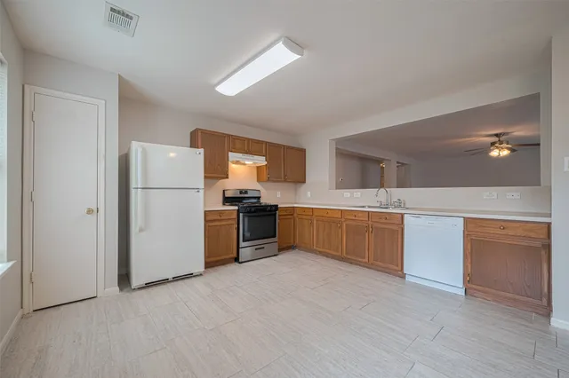 $1,800 | 3834 Pebble Garden Lane, Katy, TX 77449