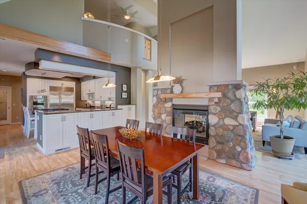 $1,295,000 | 5596 Surrey Lane, Waunakee, WI 53597