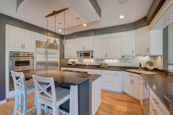 $1,295,000 | 5596 Surrey Lane, Waunakee, WI 53597