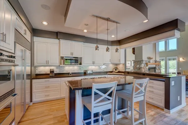 $1,295,000 | 5596 Surrey Lane, Waunakee, WI 53597