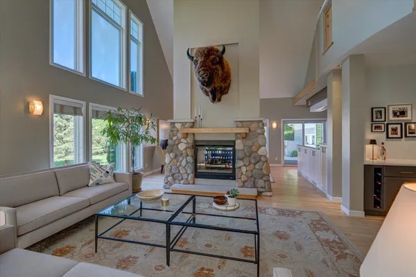 $1,295,000 | 5596 Surrey Lane, Waunakee, WI 53597