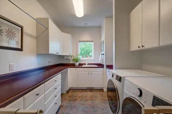 $1,295,000 | 5596 Surrey Lane, Waunakee, WI 53597