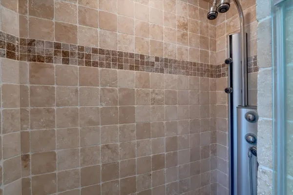 $1,295,000 | 5596 Surrey Lane, Waunakee, WI 53597