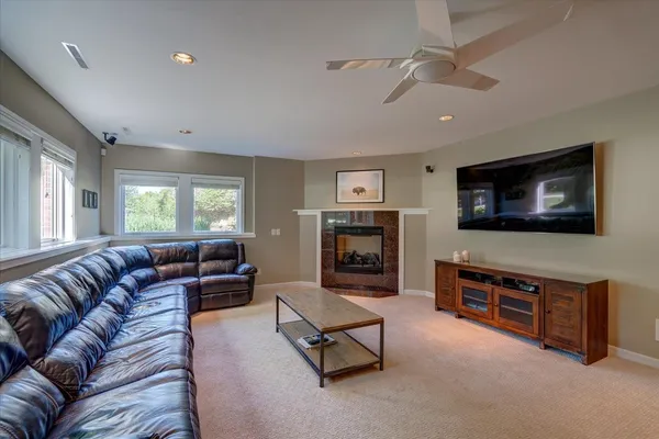 $1,295,000 | 5596 Surrey Lane, Waunakee, WI 53597