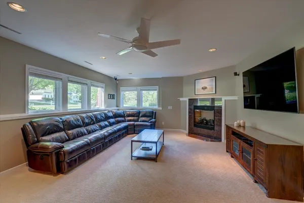 $1,295,000 | 5596 Surrey Lane, Waunakee, WI 53597