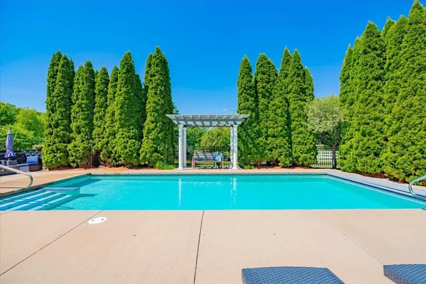 $1,295,000 | 5596 Surrey Lane, Waunakee, WI 53597