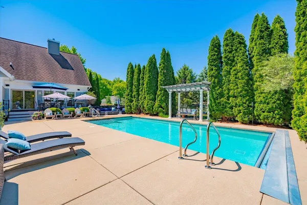 $1,295,000 | 5596 Surrey Lane, Waunakee, WI 53597