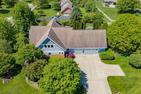 $1,295,000 | 5596 Surrey Lane, Waunakee, WI 53597