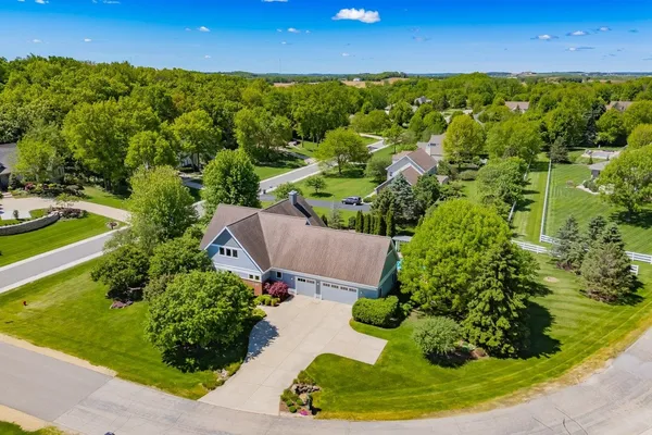 $1,295,000 | 5596 Surrey Lane, Waunakee, WI 53597