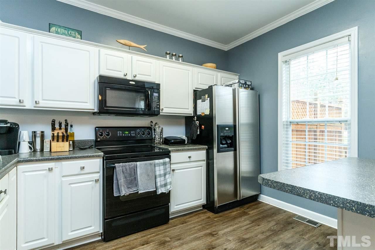 5526 Red Robin Road Raleigh, NC 27613 - Photo 9 of 22