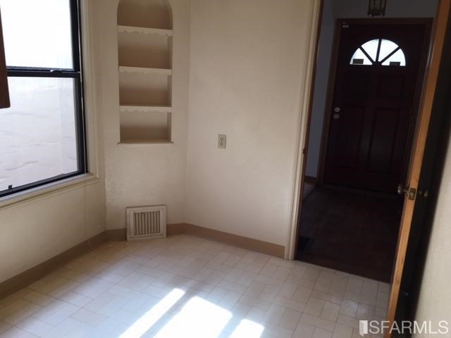 22 Shawnee Avenue San Francisco, CA 94112 - Photo 6 of 21 a view of an empty room and window