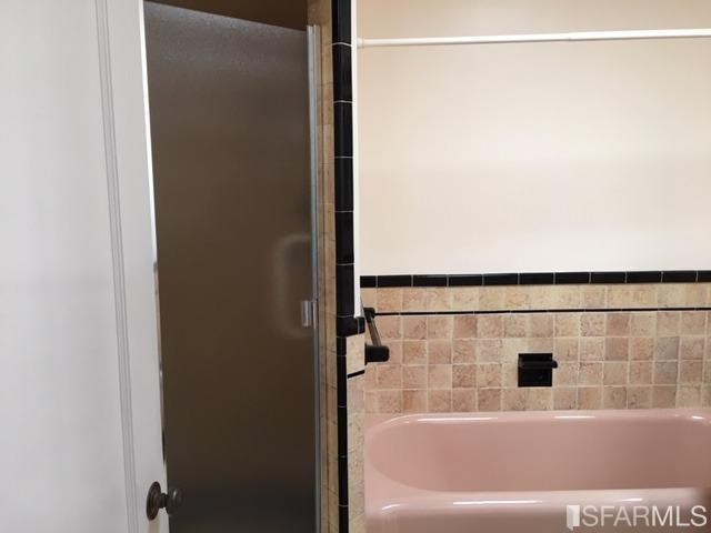 22 Shawnee Avenue San Francisco, CA 94112 - Photo 9 of 21 a bathroom with a shower