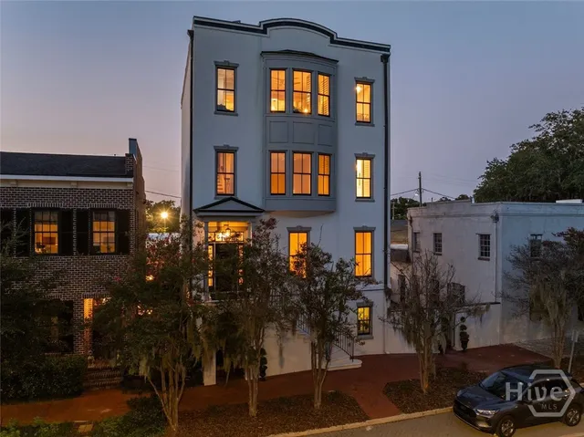 $2,250,000 | 510 East Mc Donough Street, Savannah, GA 31401