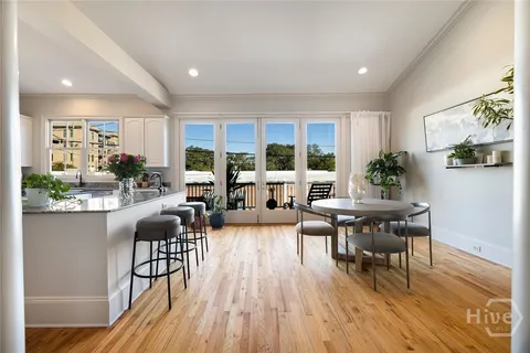 $2,250,000 | 510 East Mc Donough Street, Savannah, GA 31401