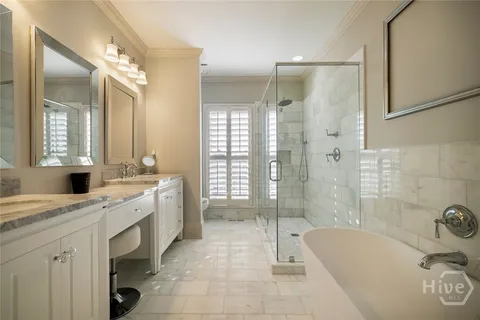 $2,250,000 | 510 East Mc Donough Street, Savannah, GA 31401