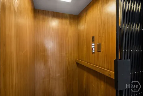 $2,250,000 | 510 East Mc Donough Street, Savannah, GA 31401