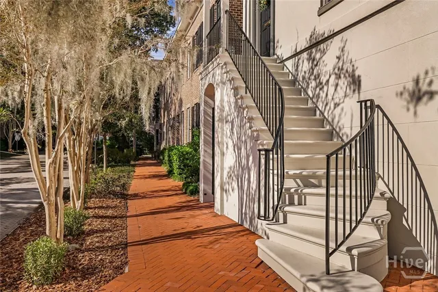 $2,250,000 | 510 East Mc Donough Street, Savannah, GA 31401