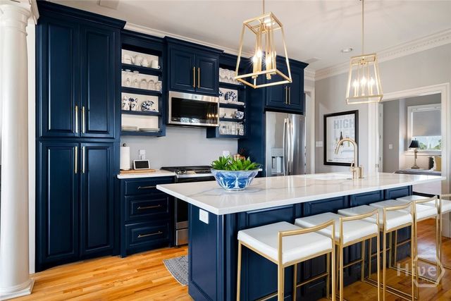 $2,250,000 | 510 East Mc Donough Street, Savannah, GA 31401