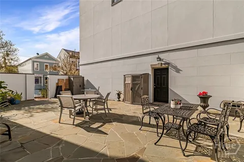 $2,250,000 | 510 East Mc Donough Street, Savannah, GA 31401