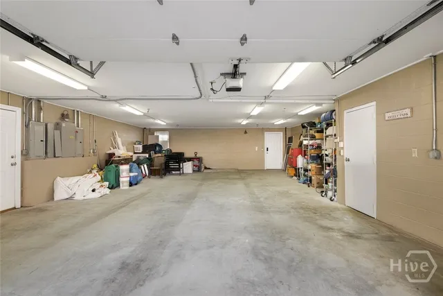 $2,250,000 | 510 East Mc Donough Street, Savannah, GA 31401